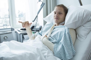 Schulteroperation-Prof.-Dr.-Habermeyer-Sebastian-Steudtner