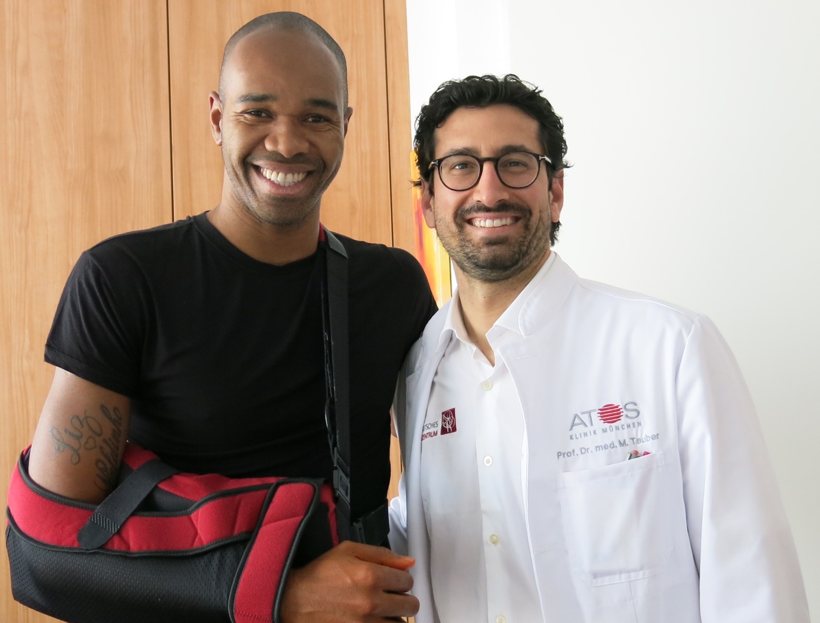 Prof. Tauber und Naldo vom VFL Wolfsburg