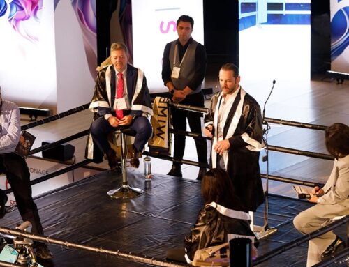 Prof. Frank Martetschläger referiert beim 7. Internationalen Schulterkurs in Athen